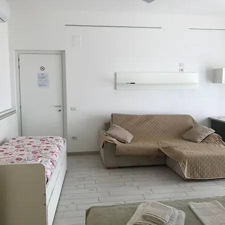 Frontemare Faleria 3*