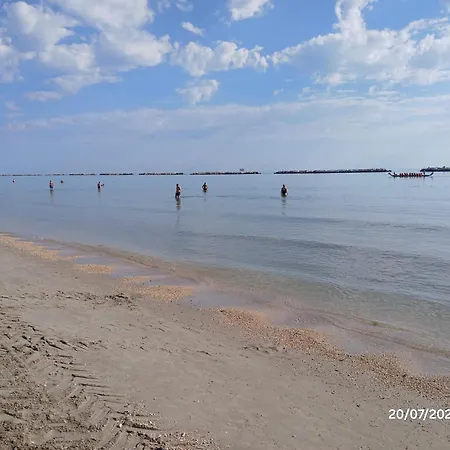 Frontemare Faleria Oda ve Kahvaltı 3*