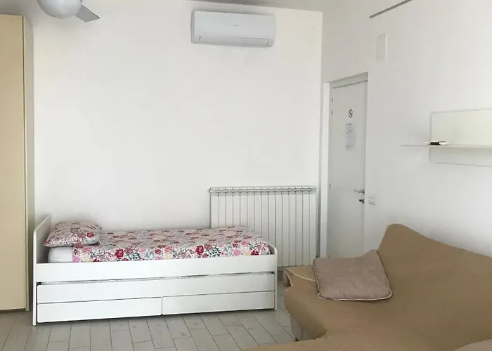 Couette-café Frontemare Faleria Porto SantʼElpidio