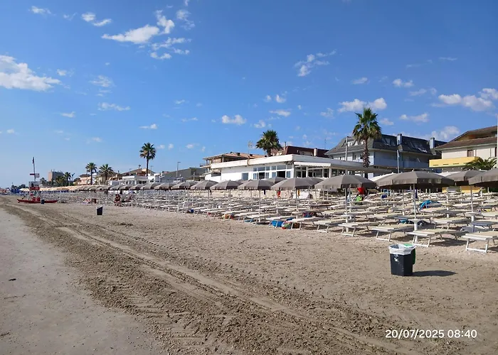 Couette-café Frontemare Faleria 3*