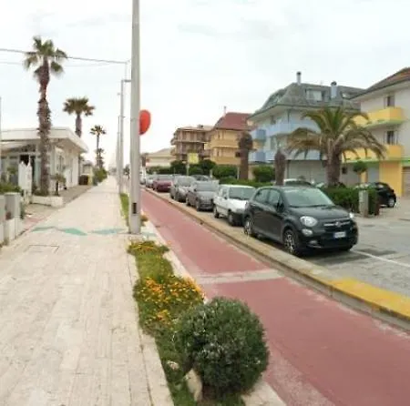 Frontemare Faleria 3* Porto SantʼElpidio