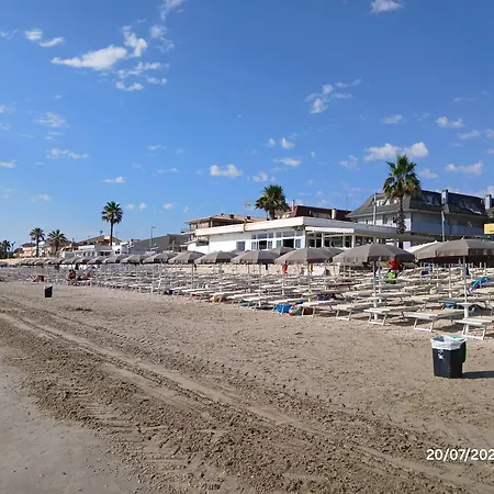 Bed and breakfast Frontemare Faleria 3*