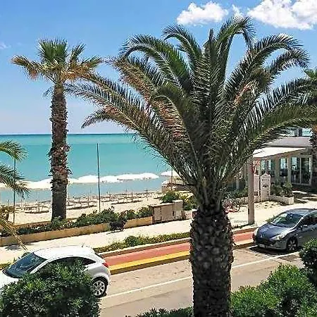 Frontemare Faleria 3* Porto SantʼElpidio