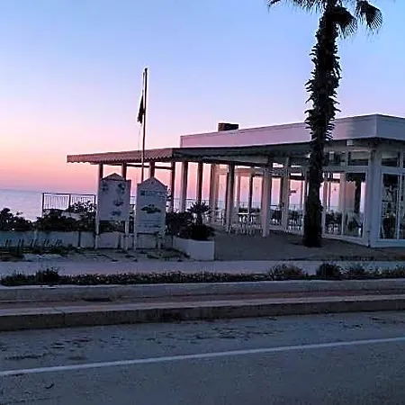 Frontemare Faleria Porto SantʼElpidio